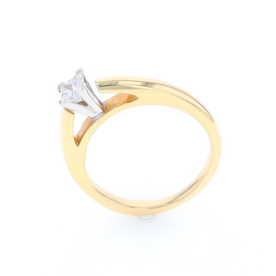 0.32ct Princess Cut Solitaire Diamond Engagement Ring