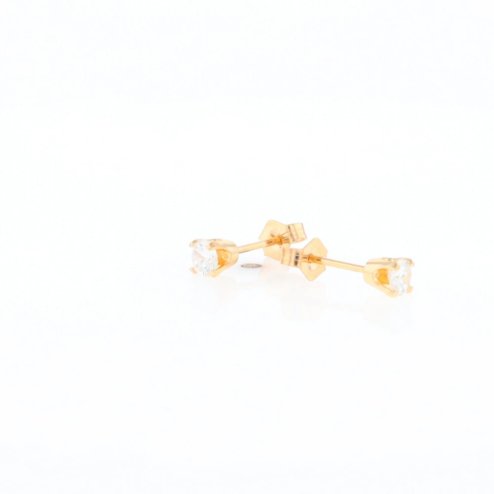 0.34ctw Diamond Stud Earrings