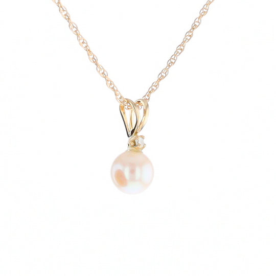 Pearl Pendant with Diamond Accent