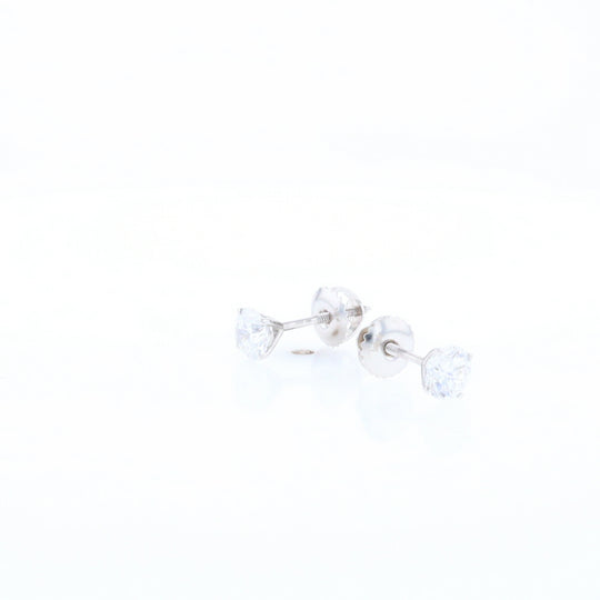 1.06ctw Diamond Stud Earrings