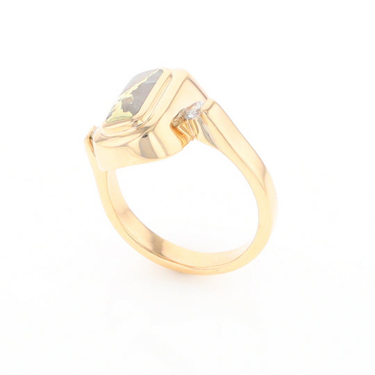 Gold Quartz Ring Oval Inlaid Design with .06ctw Round Diamonds