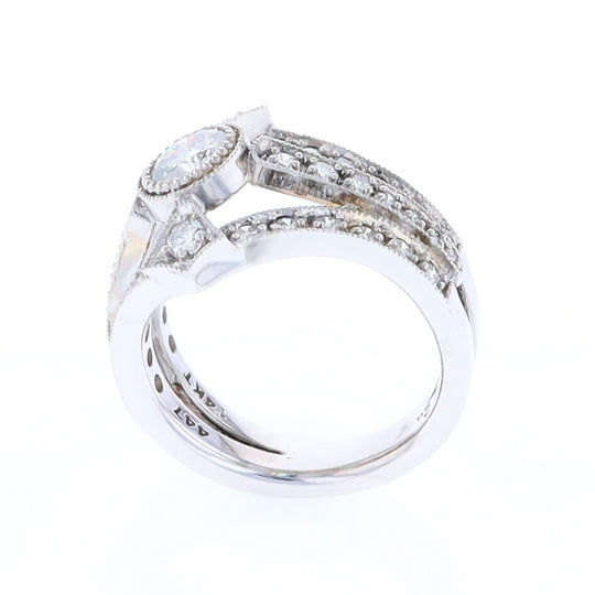 The Queen's Ring - Salt and Pepper