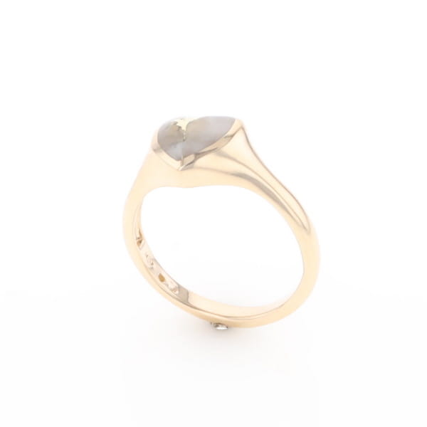 Gold Quartz Ring Heart Shape Inlaid Design