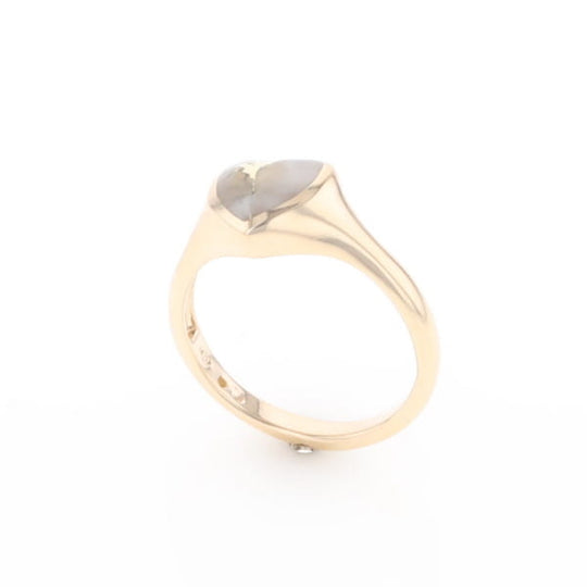 Gold Quartz Ring Heart Shape Inlaid Design