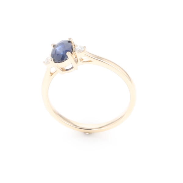Oval Sapphire Ring With 2 Accent Diamonds