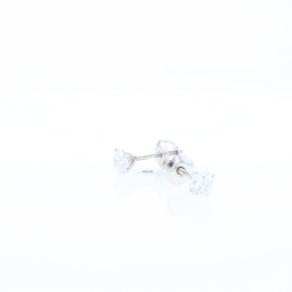 1.06ctw Diamond Stud Earrings