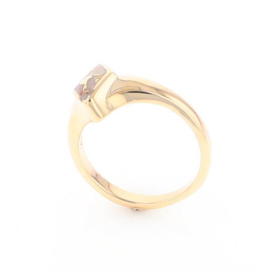 Gold Quartz Ring Diamond Shape Inlaid Design