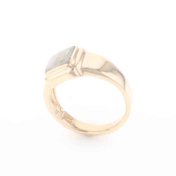 Gold Quartz Ring Square Inlaid Design