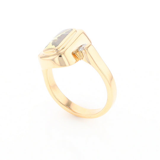 Gold Quartz Ring Oval Inlaid Design with .06ctw Round Diamonds