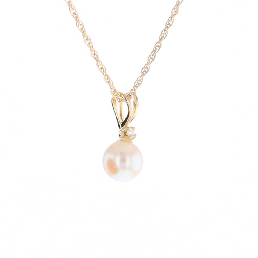 Pearl Pendant with Diamond Accent