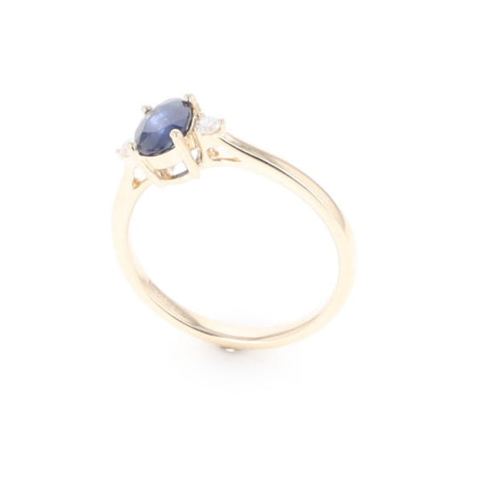 Oval Sapphire Ring With 2 Accent Diamonds