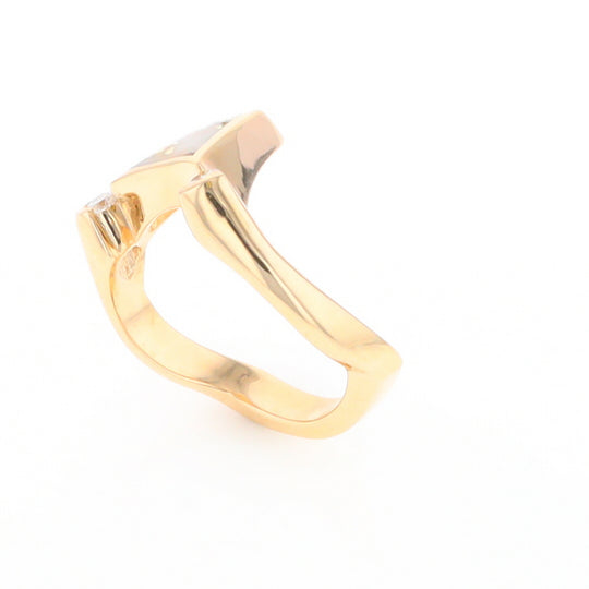 Gold Quartz Ring Triangle Inlaid Design With .14ctw Round Diamonds