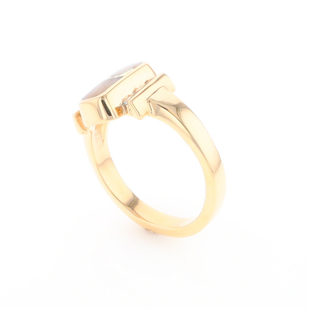 Gold Quartz Ring Oval Inlaid Design with .24ctw Round Diamonds