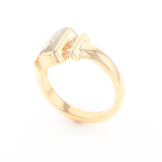 Gold Quartz Ring Oval Inlaid Design with .24ctw Round Diamonds