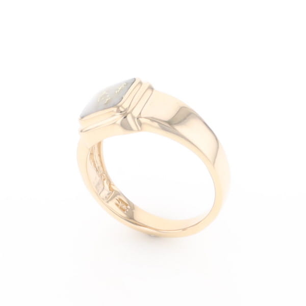 Gold Quartz Ring Square Inlaid Design