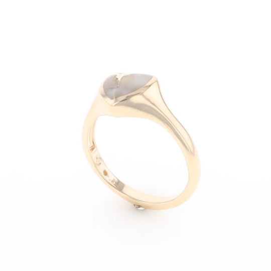 Gold Quartz Ring Heart Shape Inlaid Design