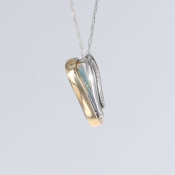 Opal Pendant Inlaid Single Sandal Design
