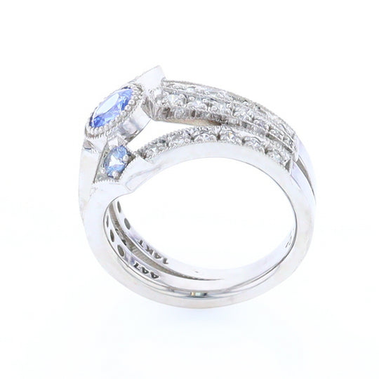 The Queen's Ring - Ceylon Sapphire