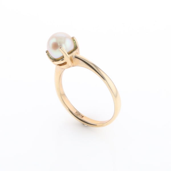 Solitaire Cultured Pearl Ring