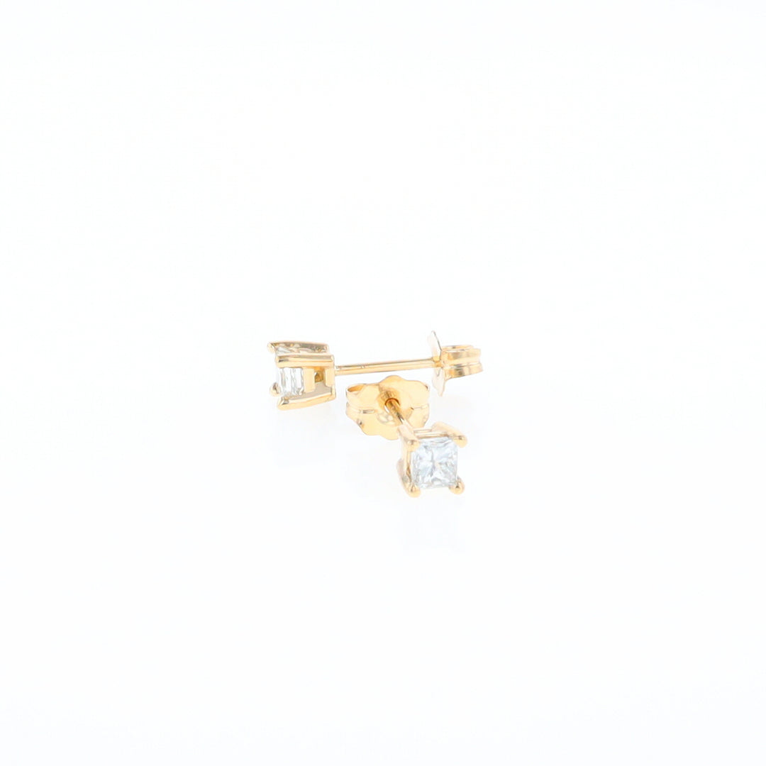 0.38ctw Diamond Stud Earrings