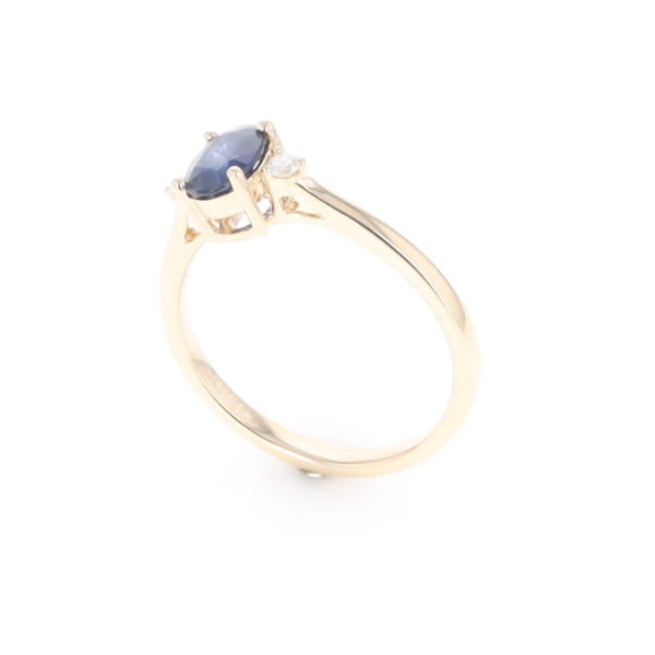 Oval Sapphire Ring With 2 Accent Diamonds