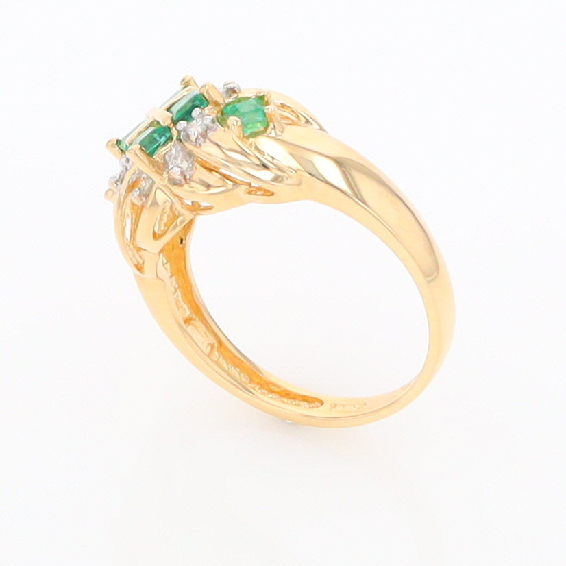 Princess Cut Emerald Diamond Ring