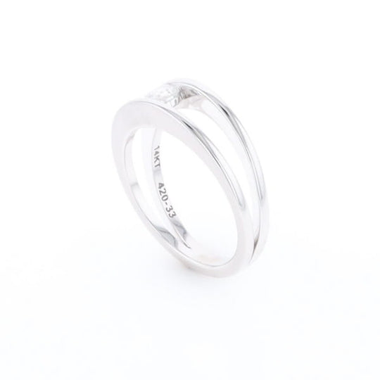 Kiss Ring