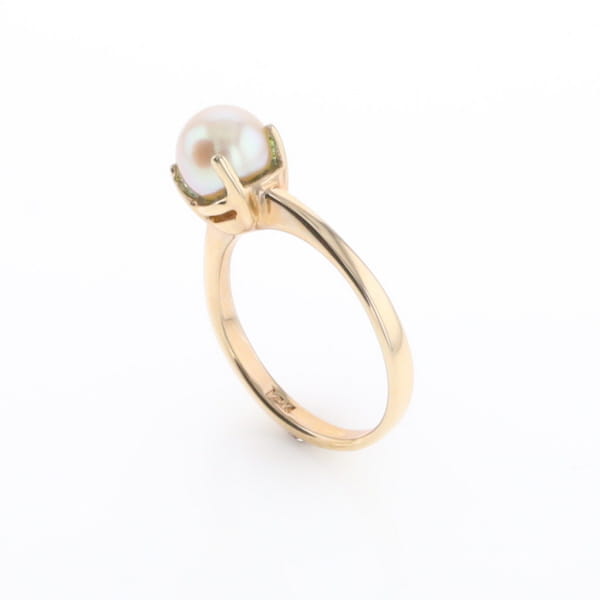 Solitaire Cultured Pearl Ring