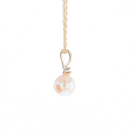 Pearl Pendant with Diamond Accent