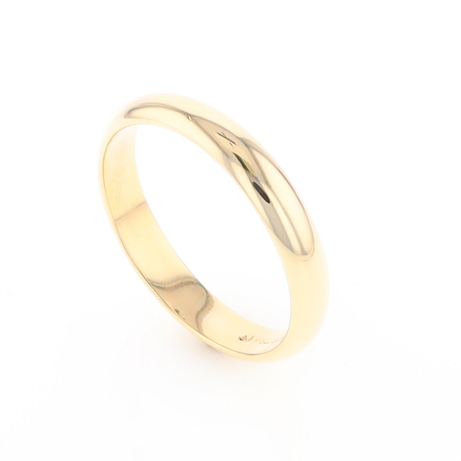 Plain Gold Men's Wedding Band