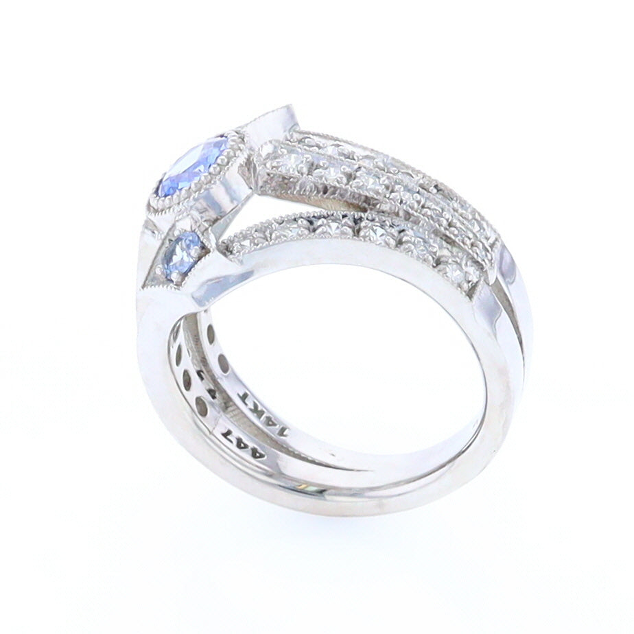 The Queen's Ring - Ceylon Sapphire