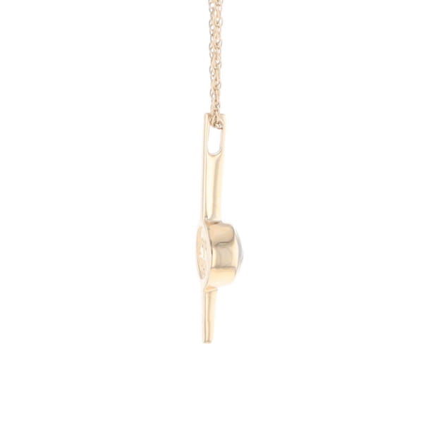 Gold Quartz Necklace Bar Design Round Fine Quality Inlaid Pendant