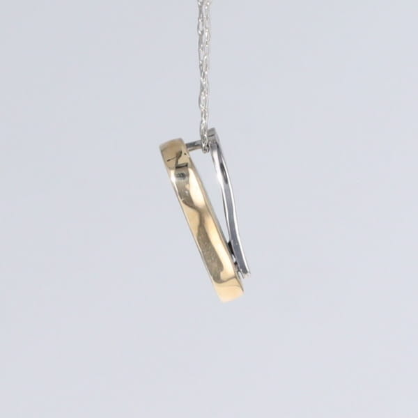 Opal Pendant Inlaid Single Sandal Design