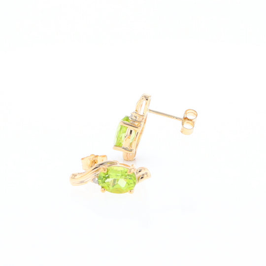 Peridot Ribbon Stud Earrings