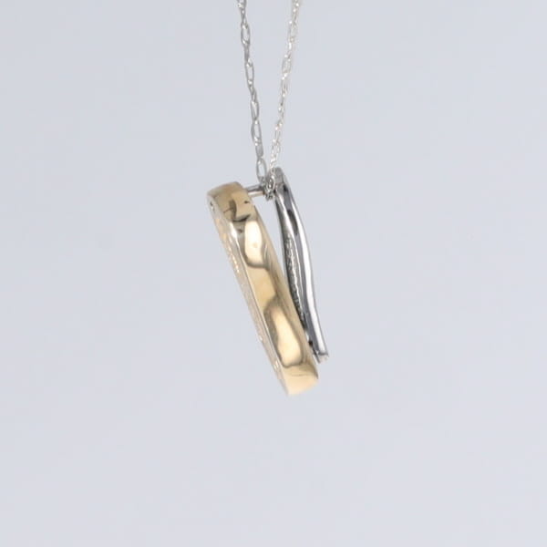 Opal Pendant Inlaid Single Sandal Design