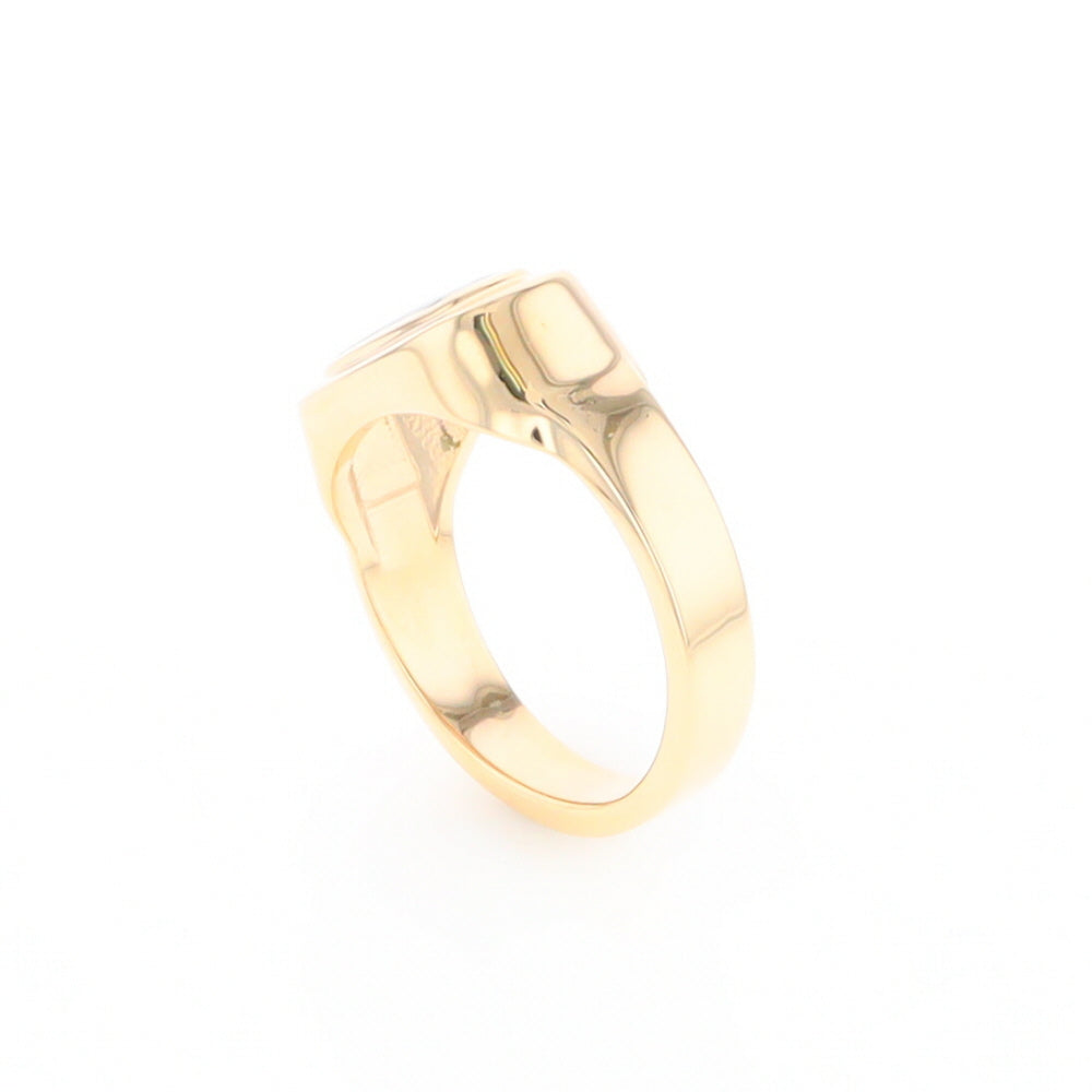 Gold Quartz Ring Oval Inlaid Design - G2