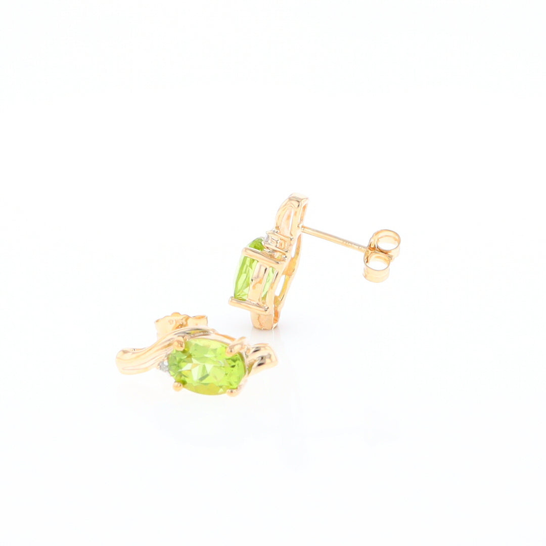 Peridot Ribbon Stud Earrings