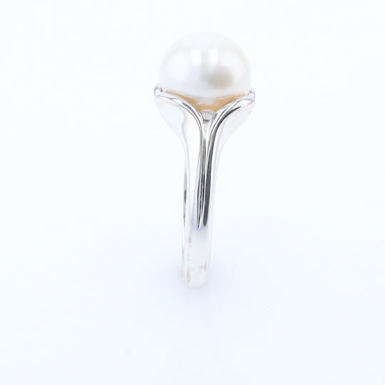 Solitaire Pearl Ring