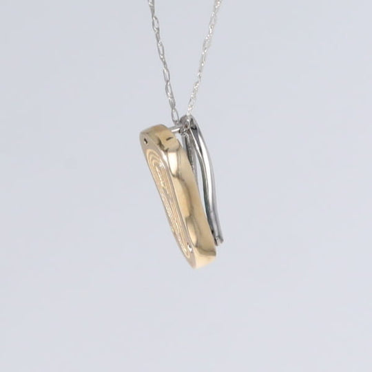 Opal Pendant Inlaid Single Sandal Design
