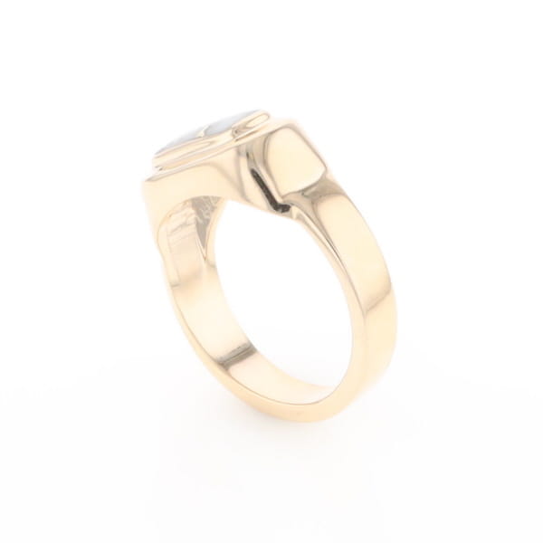 Gold Quartz Ring Oval Inlaid Design - G2