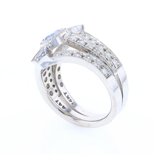 The Queen's Ring - Ceylon Sapphire