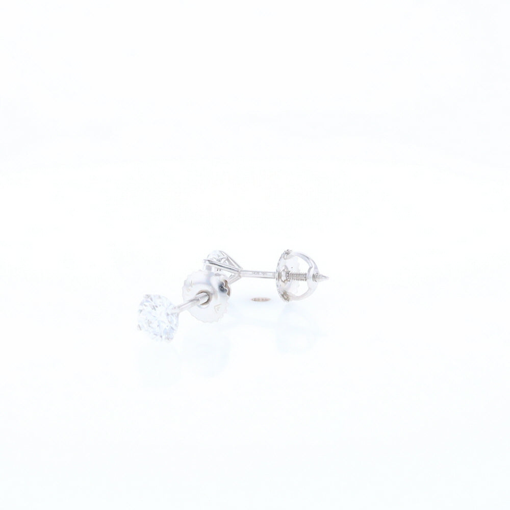 1.06ctw Diamond Stud Earrings