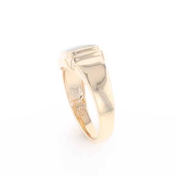 Gold Quartz Ring Square Inlaid Design