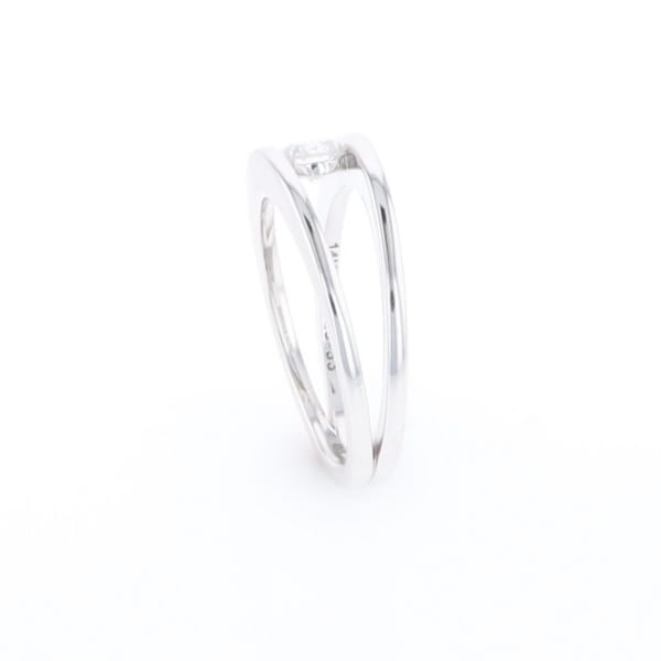 Kiss Ring
