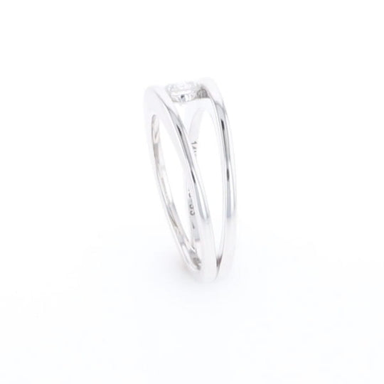 Kiss Ring