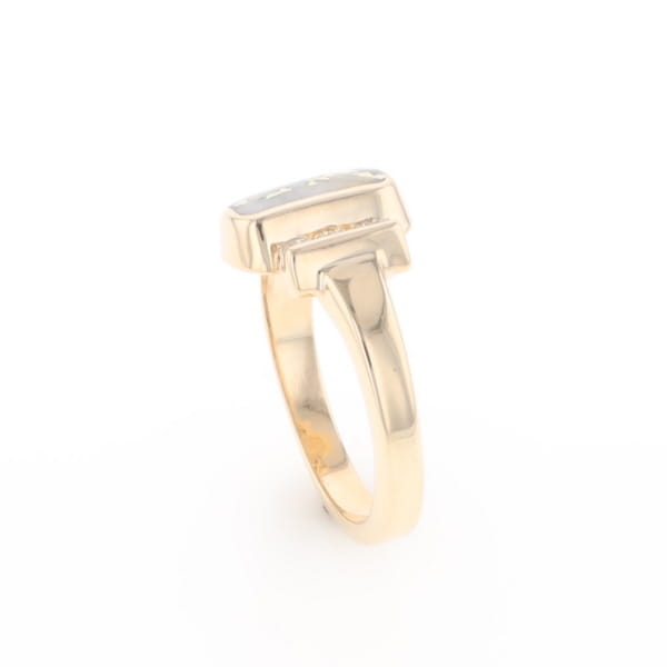 Gold Quartz Ring Oval Inlaid Design with .24ctw Round Diamonds