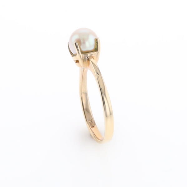 Solitaire Cultured Pearl Ring