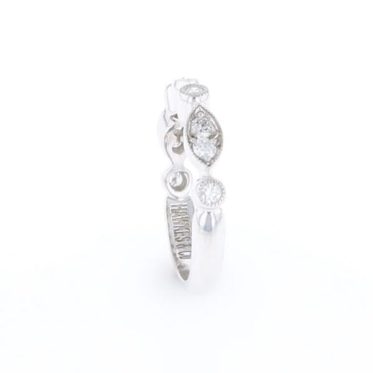 Simply Vintage Wedding Band (White Gold)