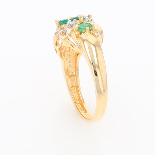 Princess Cut Emerald Diamond Ring