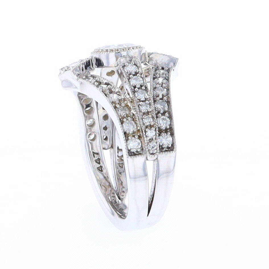 The Queen's Ring - Salt and Pepper